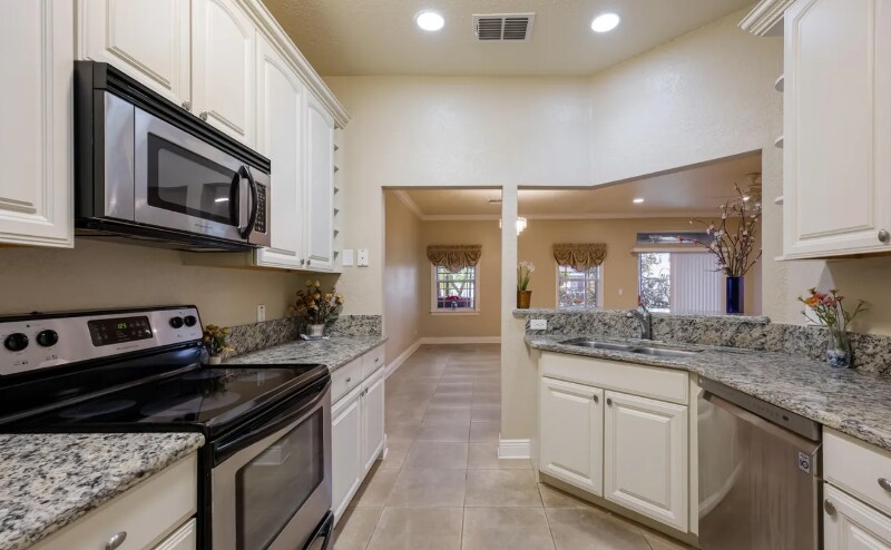 Building Photo - 1800 Kole Pl