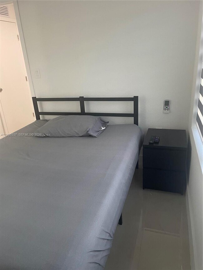 Building Photo - 25854 SW 144th Ct