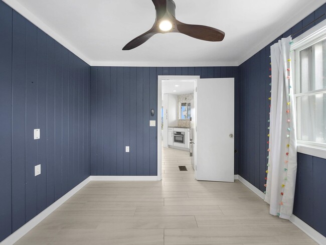 Building Photo - 5084 Atlantic View