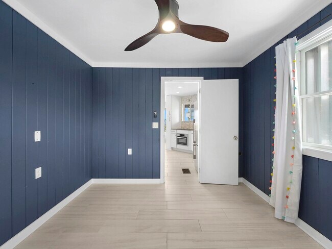 Building Photo - 5084 Atlantic View