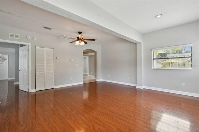 Building Photo - 3901 N Ola Ave