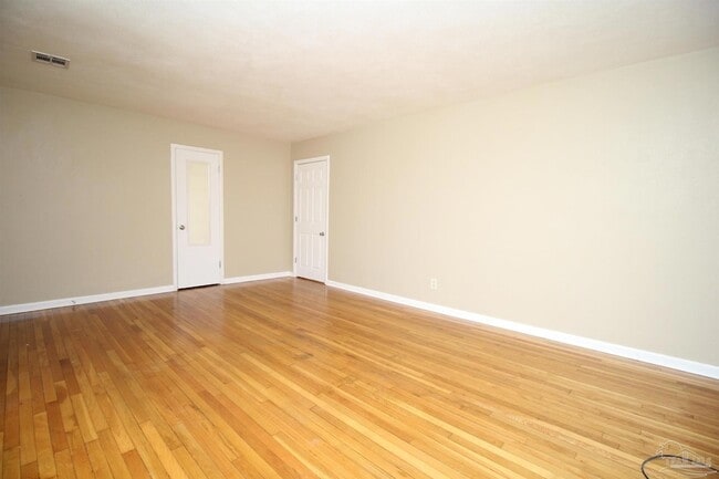 Building Photo - 4810 Creighton Rd