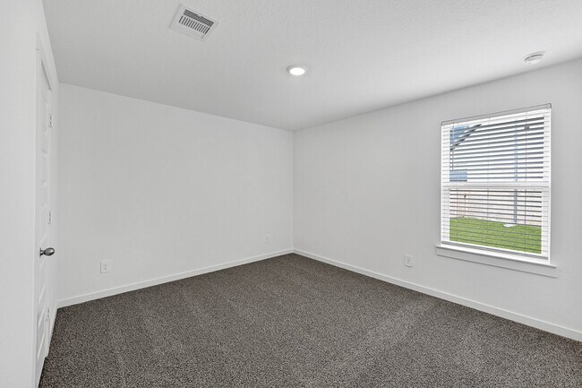 Building Photo - 30034 Foxtail Pne Ct