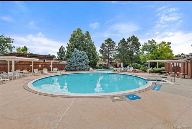 Three Fountains Community Childrens Pool - 3268 S Oneida Way