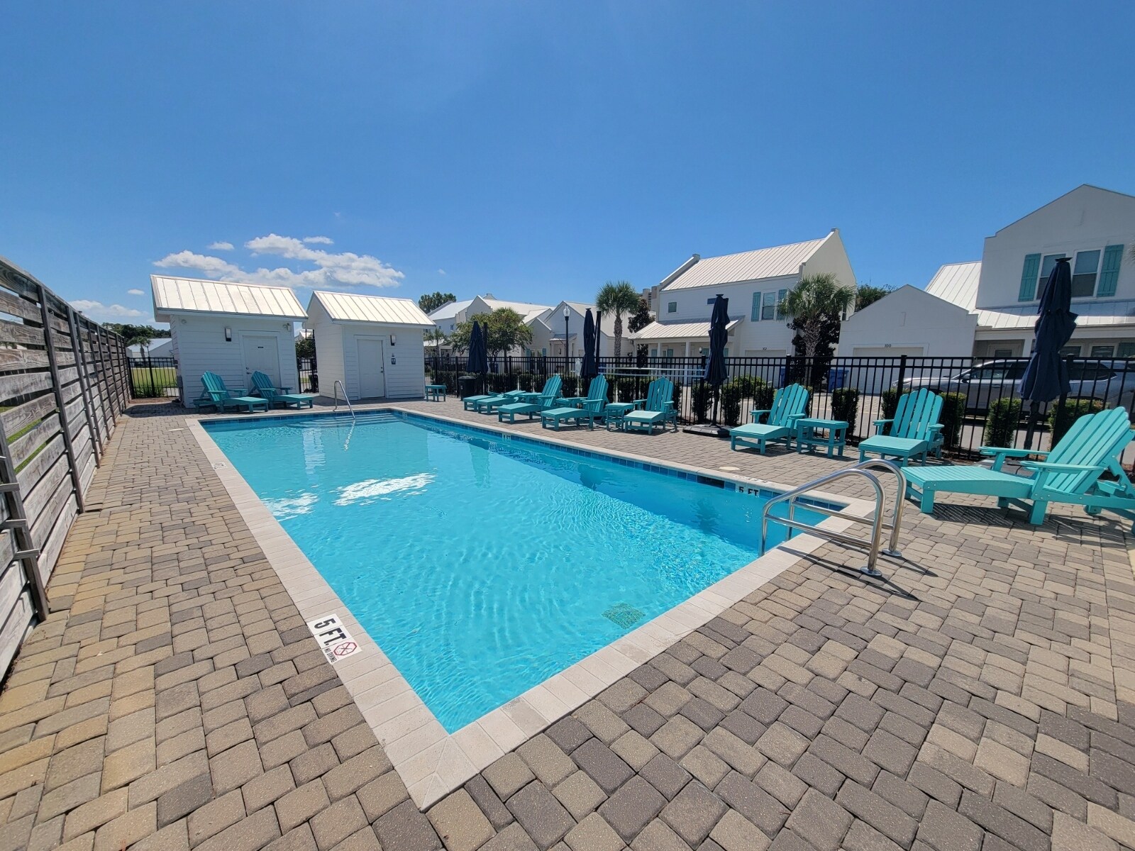 Building Photo - 100 Seabreeze Cir