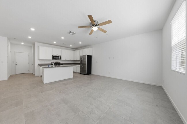 Building Photo - Brand New 3 Bedroom Stylish Henderson Townhome in Black Mountain Ranch