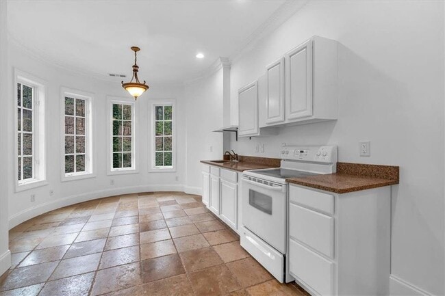 Building Photo - 115 Mount Paran Ridge