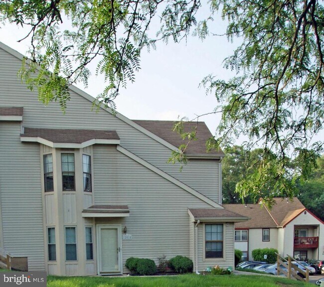 Building Photo - 12010 Barry Ct