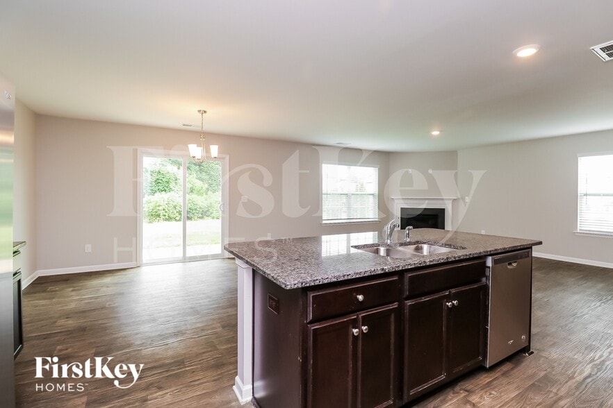 Building Photo - 3068 Green Apple Dr