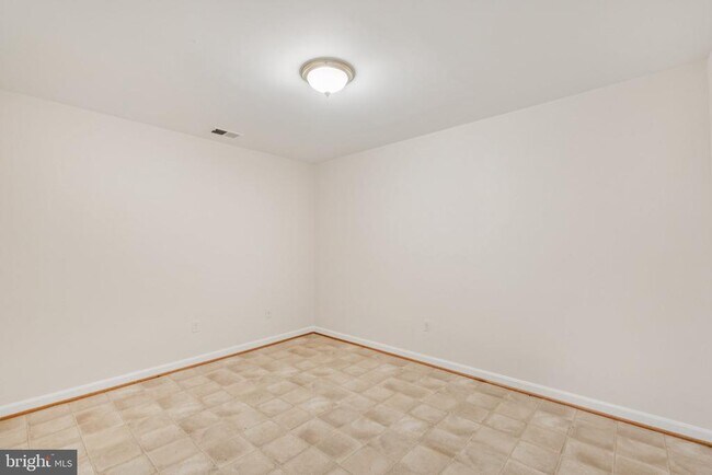 Building Photo - 2708 Shawn Leigh Dr