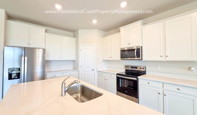 Building Photo - BRAND NEW BUILD! 4 bedroom/2.5 BATH HOME IN SILVERSTONE NORTH-PALMETTO! AVAILABLE NOW!