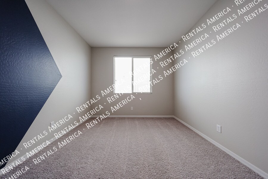 Building Photo - 5612 W Ldg Dr