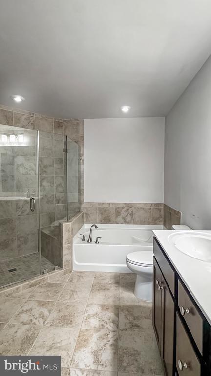 Building Photo - 9637 Block St