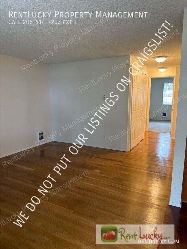 Building Photo - 12510 NE 117th Pl