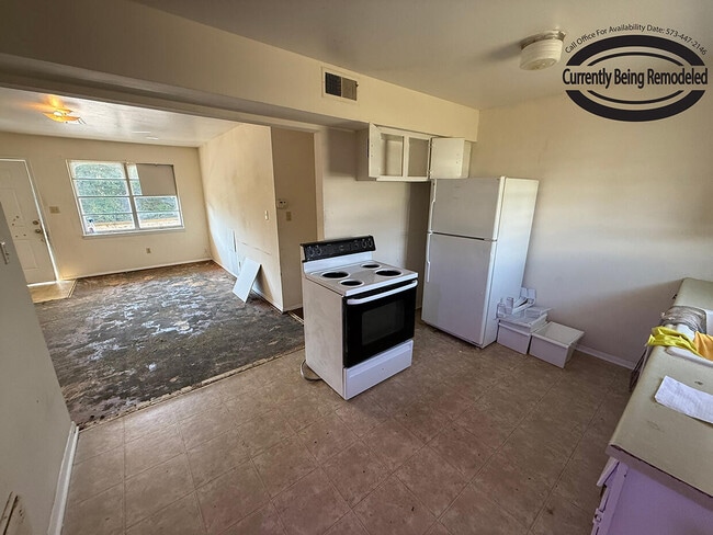 Building Photo - 7308 N Wade School Rd