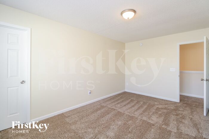 Building Photo - 1901 Harvick Ct