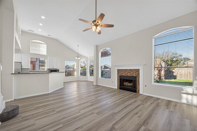 Building Photo - 3522 Brookwood Dr