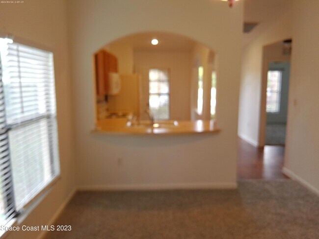 Building Photo - 435 Margie Dr