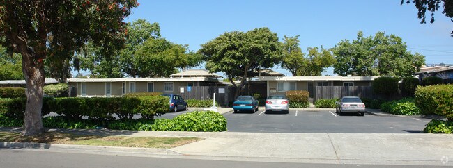 Primary Photo - The Arbors Apartments