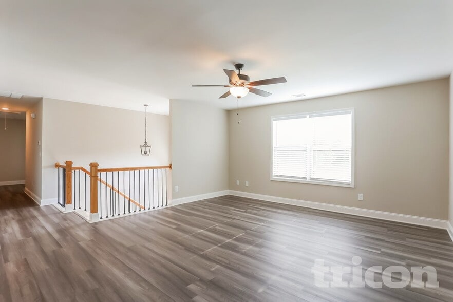 Building Photo - 209 Hampton Oaks Cir