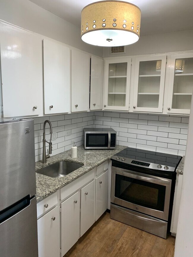 Building Photo - sp184