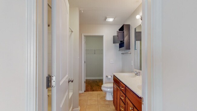 Building Photo - Townhome living in Richmond Hill's Creekside Subdivision - Community Pool and Playground