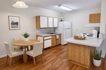 Building Photo - 1730 W Market St