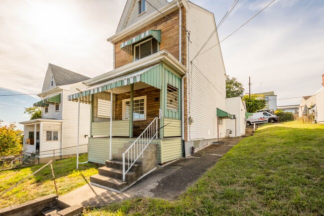 Building Photo - 124 Fitler St