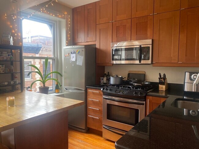 Building Photo - 50 Revere St