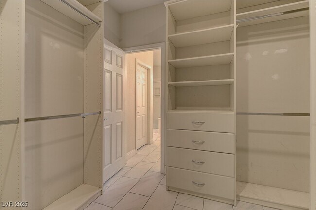 Building Photo - 972 Rue Grand Paradis Ln