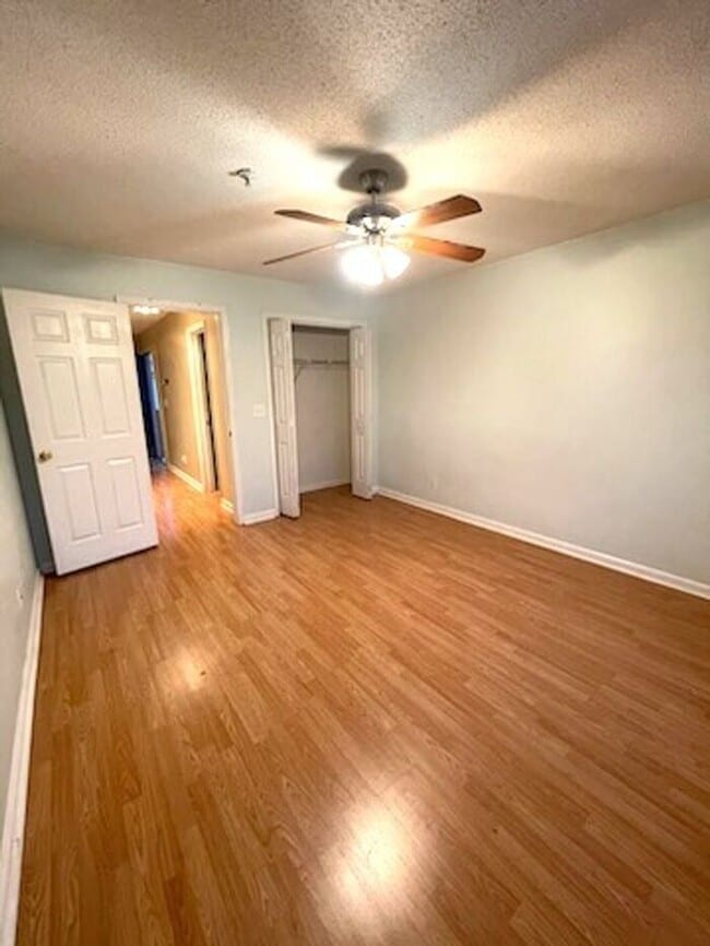 Building Photo - Cape Cottages Condos, Beachy 3 bedroom, 2 ...
