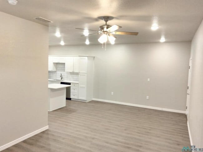 Building Photo - 1308 Sonora Rd