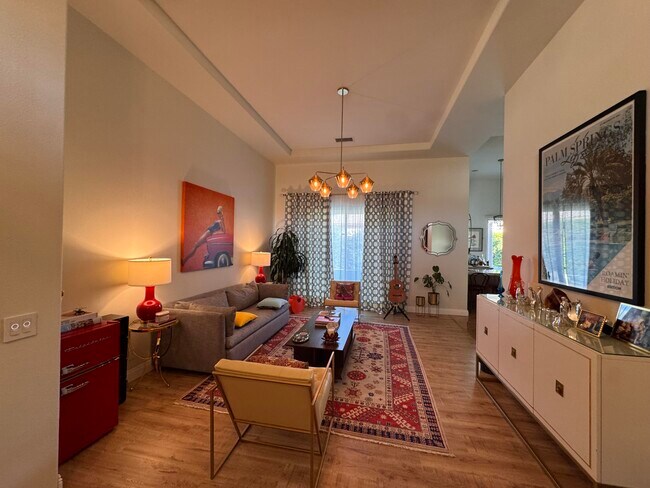 Building Photo - 49560 Loren Ct