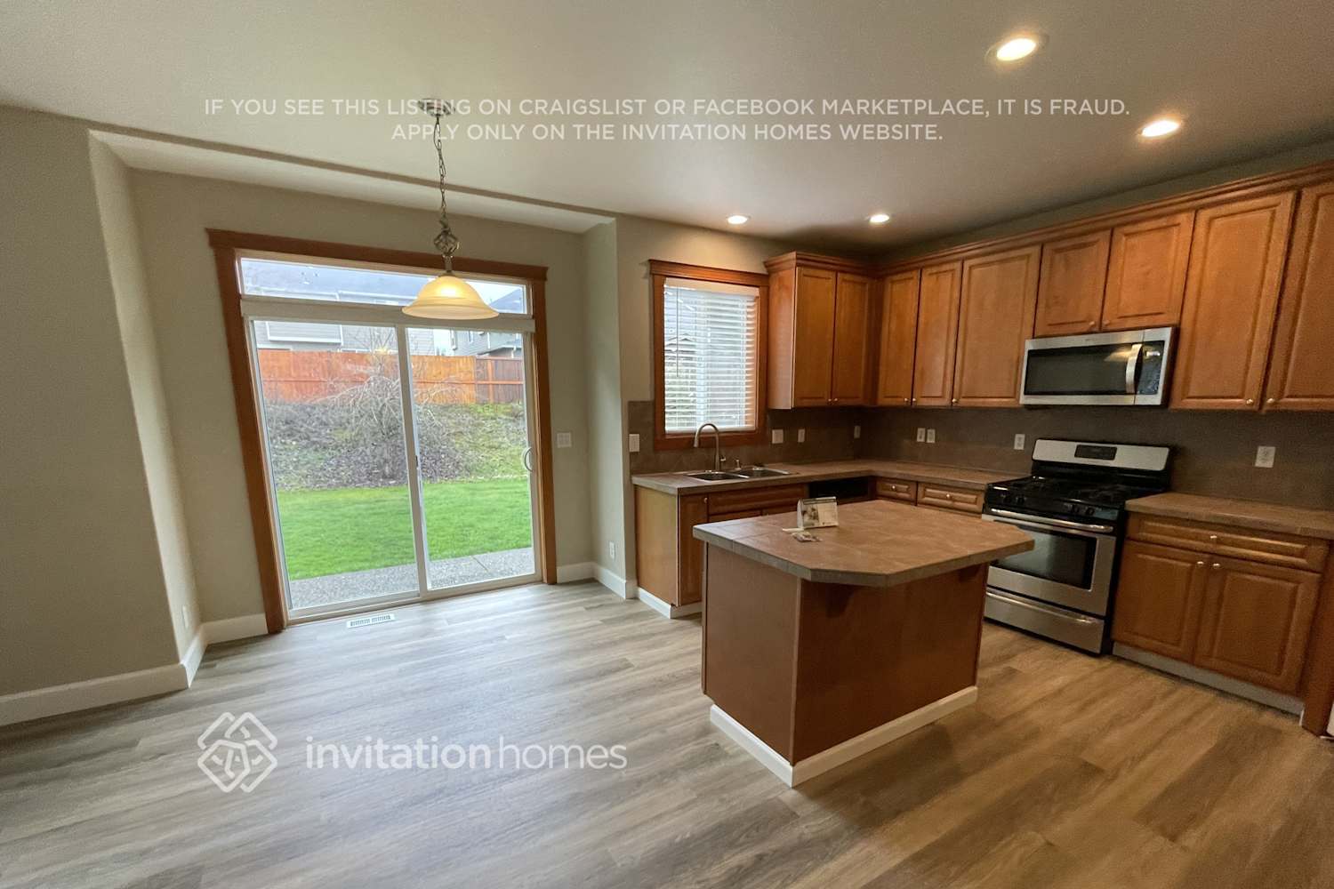 Building Photo - 13824 172nd Pl E