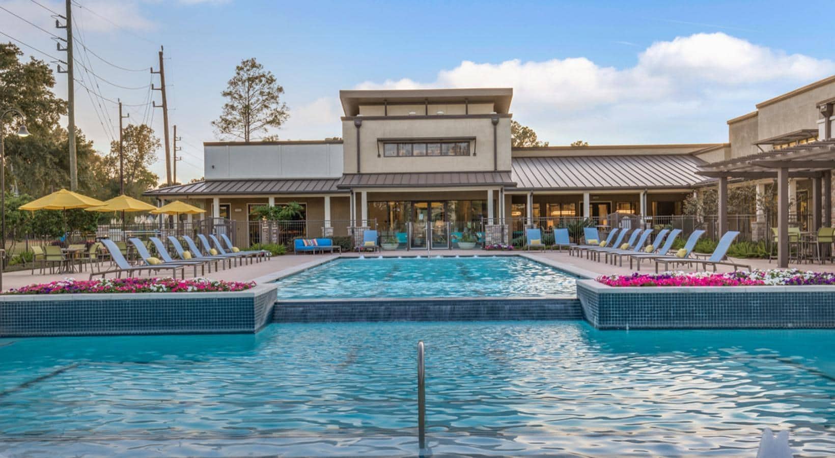 Building Photo - 13920 Mandolin Dr