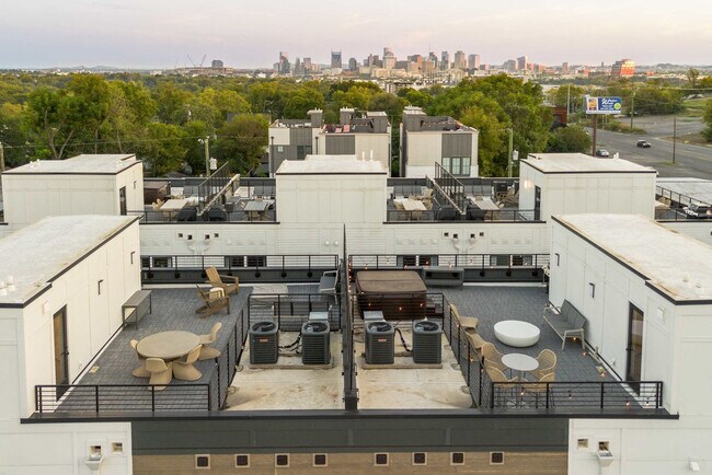 Building Photo - 111 Lucile St