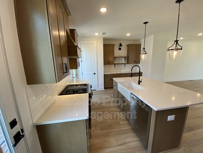Building Photo - 4815 Jackson Village Pky