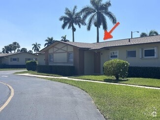 Building Photo - 2842 Crosley Dr W