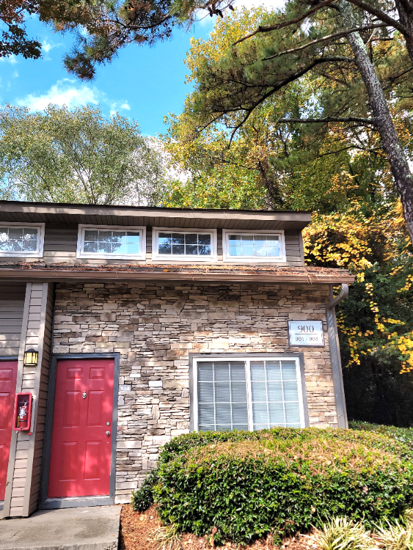 Building Photo - 908 Cove Pl