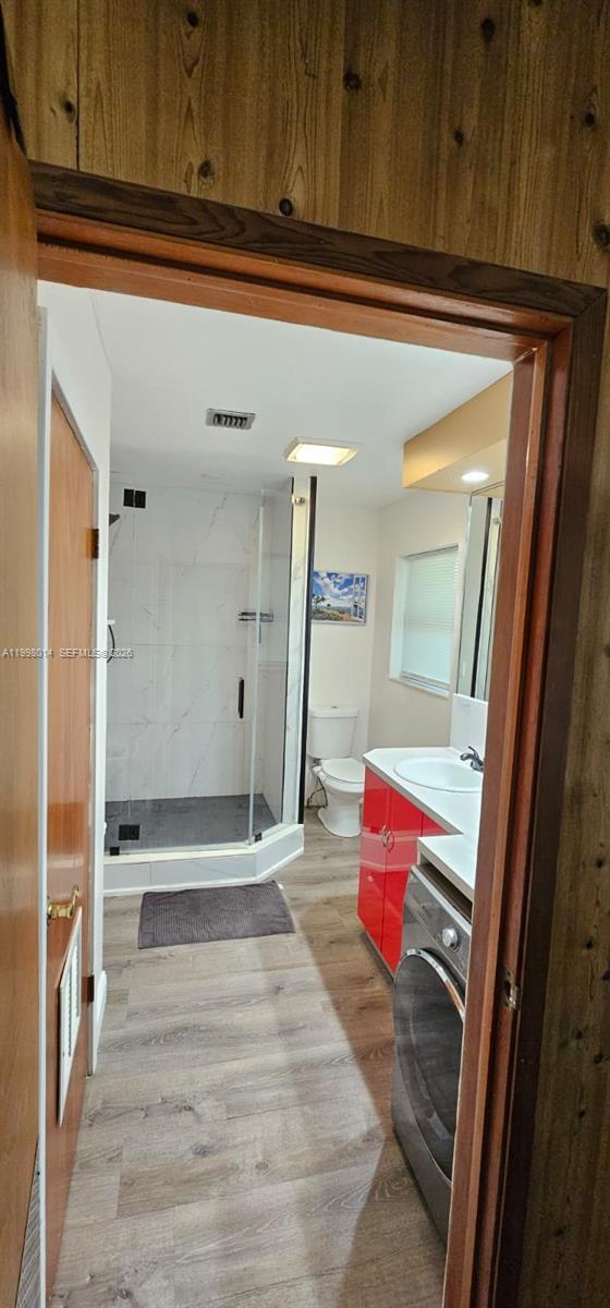 Building Photo - 1411 SW 24th Ct