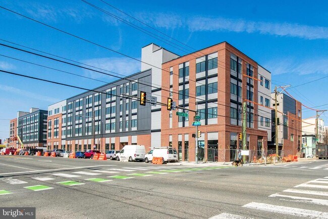 Building Photo - 2201 Washington Ave