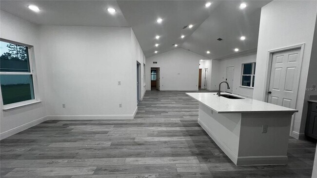 Building Photo - 14927 SW 63rd Ct