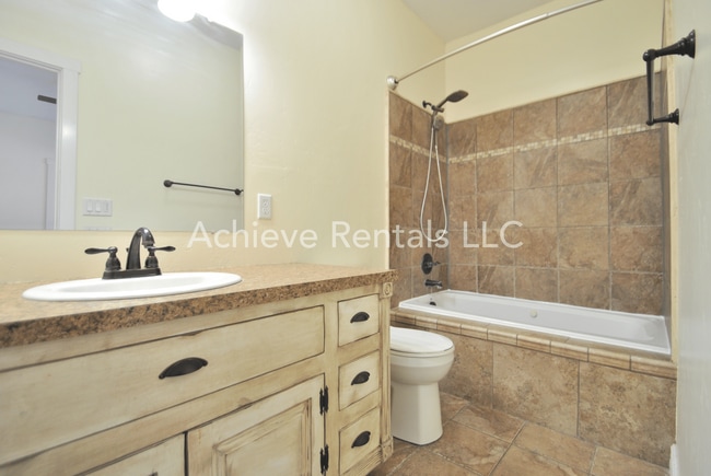 Building Photo - 47 S 2nd E