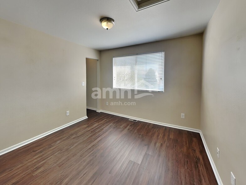 Building Photo - 21607 E 53rd Pl