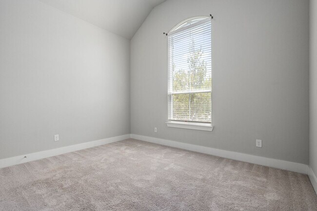 Building Photo - 2917 Saltwood Ct