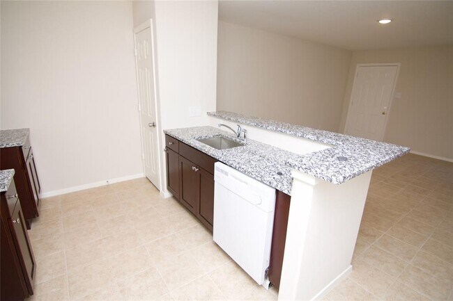 Building Photo - 12039 Clifton Oaks Dr