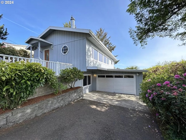 Primary Photo - 6165 Tillamook Ave