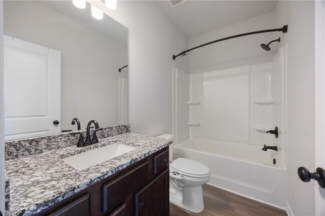 Building Photo - 130 Logan Pass Dr