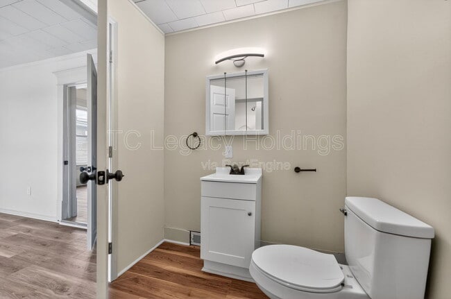 Building Photo - 1409 Hamill Ave