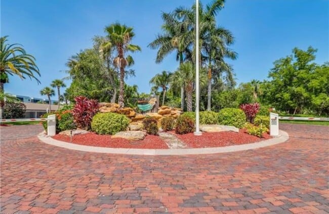 Building Photo - 3490 N Key Dr